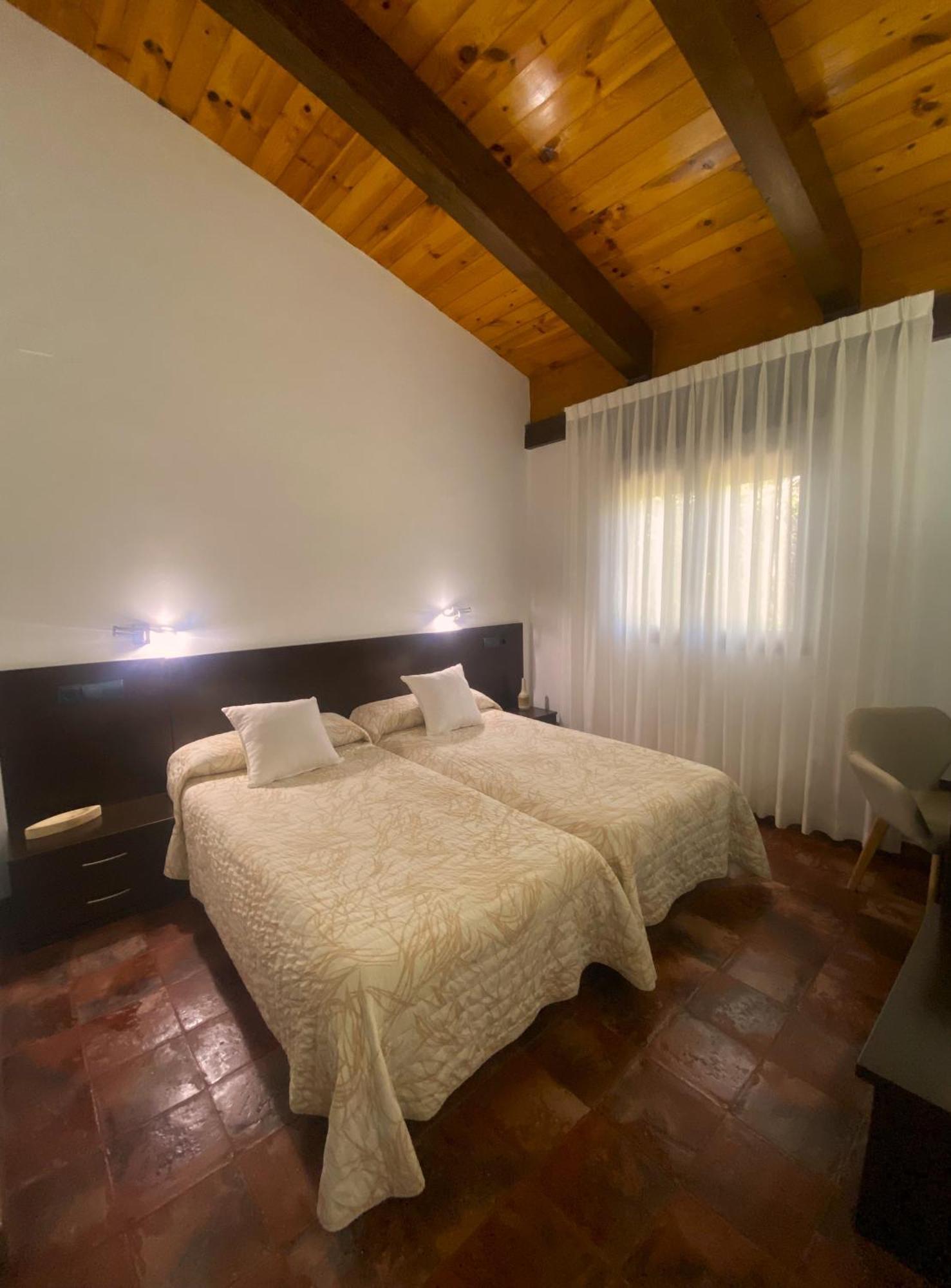 Maison d'hôtes Pago de Tharsys à Requena Extérieur photo